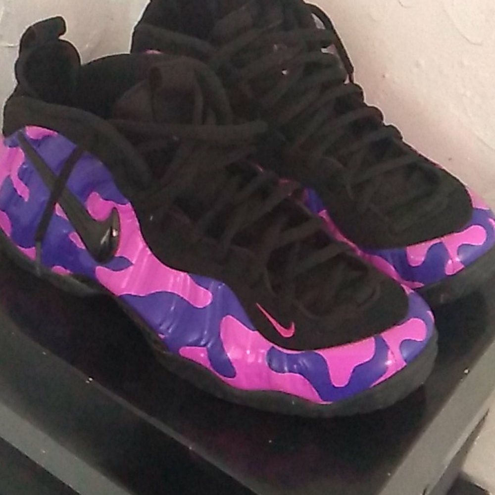 Purple camo foams